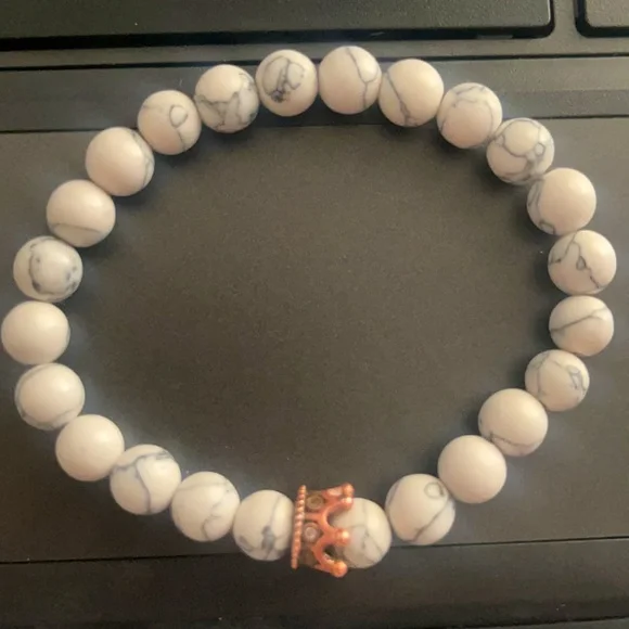 CROWN BRACELET - Picture 2 of 3